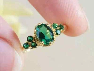 Green Emerald Engagement Ring 14K Yellow Gold Plated 2Ct Oval Cut Lab Created - Picture 1 of 8