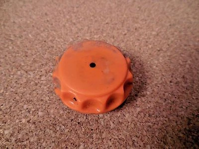 Tapa de aceite para piezas de motosierra Lombard modelo 34 Foto 1 de 3