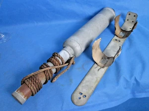 VINTAGE WWII U.S. NAVY MAN OVERBOARD LIGHT COMPLETE Delta Electronics Co. - Picture 1 of 5