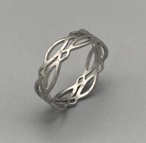 Edelstahl Ring 5,8mm breit Damen Herren Größe 17 bis 20 Motiv gepflochten - Bild 1 von 1