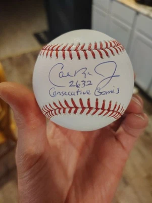 Cal Ripken Jr. 2632 juegos consecutivos firmados Rawlings béisbol con certificado de autenticidad Foto 1 de 3