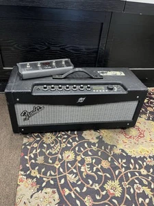Fender Mustang V 350W + foot Switch - Picture 1 of 10