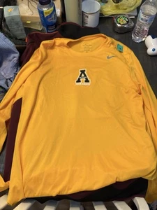 Nike Appalachian State Field Hockey Team App Yellow Dri Fit Shirt Size Large - Picture 1 of 4