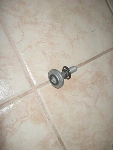NUEVO Genuino BMW Axisle Bolt 31206866022 - Imagen 1 de 5