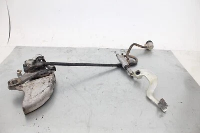 Yamaha YZ125 YZ 125 2002 02 OEM PINZA DE FRENO TRASERA MONTAJE MAESTRO MANGUERA Foto 1 de 4