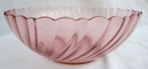 VTG..ROSALINE..PINK SWIRL..9" VEGTABLE / SALAD..BOWL..ARCOROC..FRANCE - Picture 1 of 2