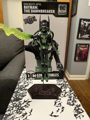 Estatua de Batman The Dawnbreaker de metal Dark Nights de DC Collectibles Foto 1 de 4