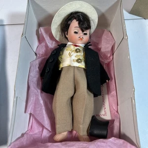 Muñeca Madame Alexander Rhett Butler 8 pulgadas #401 falta zapato - Imagen 1 de 4