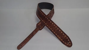 "Correa de guitarra de cuero hecha a mano labrada y teñida ""Borders" - Imagen 1 de 1