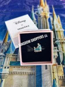 2024 Dije de Pandora Hong Kong Disneyland Mundo de trineo congelado Anna y Elsa Nuevo - Imagen 1 de 2