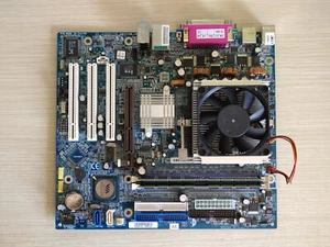 Gigabyte Socket 754 Motherboard AMD Sempron 3000+/Athlon 64 2GB DDR Retrogaming - Foto 1 di 4