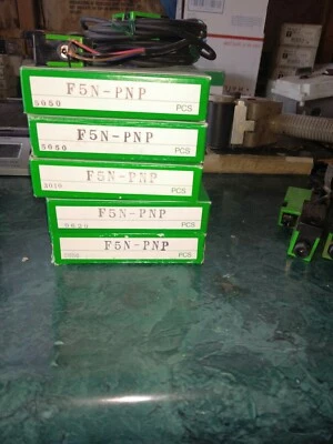 New set of twoTAKEX F5N-PNP sensor amplifiers - Image 1 of 4