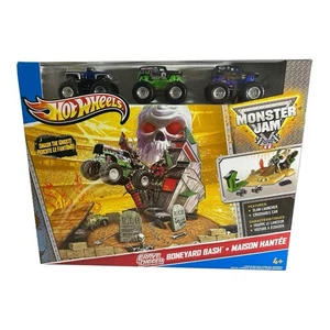 2012 Hot Wheels Monster Jam Grave Digger Boneyard Bash 1:64 Set - NEW - RARE - Picture 1 of 12