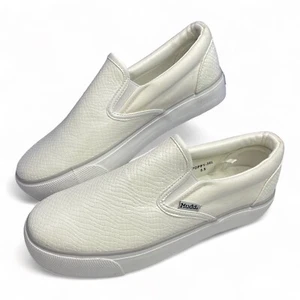 Mudd Poppy 36L Ladies White Slip On Sneaker Size 8.5 Flat Shoe - Picture 1 of 12