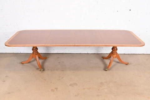 Henredon Georgian Banded Mahogany Double Pedestal Extension Dining Table Cover