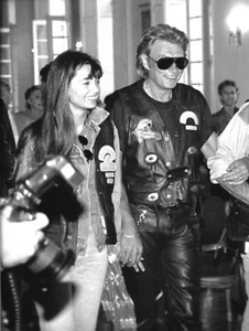 Johnny Hallyday / Adeline Blondieau  "  Photo Les Harley du cœur  " - Picture 1 of 1