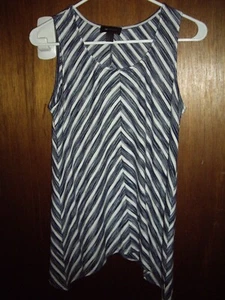 T21 Size M Boutique AB Studio Stretch Knit Chevron Popover Sleeveless Top Asym - Picture 1 of 5
