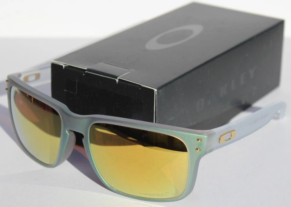 OAKLEY Holbrook POLARIZED Sunglasses Jade Opaline/Prizm 24K OO9102-Y0 RARE