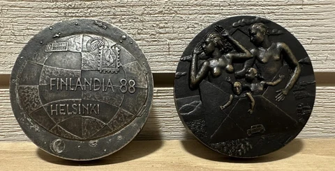 Finland “Finlandia 88 Helsinki” 925 Silver Medal Kauko Rasanen/ 2 Piece Cover