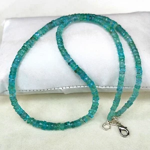 Collar de 17" con gemas de apatita verde esmeralda natural cuentas Heishi facetadas de 3 a 5 mm - Imagen 1 de 9