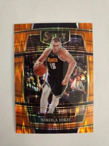 2021-22 Panini Select - Concourse Nikola Jokić #82 Orange Flash Prizm - Bild 1 von 2