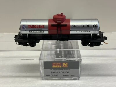N Scale Micro Trains MTL 065 00 780 Skelly Oil SKYX 2293 Tank Car - Image 1 of 4