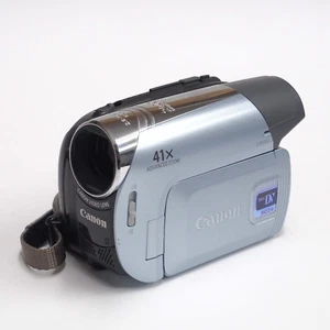 Canon MD 216 Camcorder - Picture 1 of 13