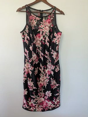 Vestido Vaina Bordado Casa Blanca Mercado Negro 10 Floral Negro Rosa Elegante  Foto 1 de 4