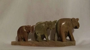 Vintage.  Hand  Carved   Marble/Onyx/Alabaster   Elephants   Figurine  on   Base - Picture 1 of 4