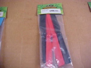 DROMIDA DIDE1244 = RED & BLACK PROP SET: XL370 (NEW) - Picture 1 of 2