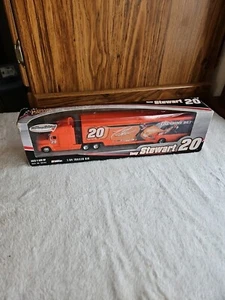 2005 Winners Circle Tony Stewart Home Depot Trailer Rig 1/64 - Picture 1 of 4