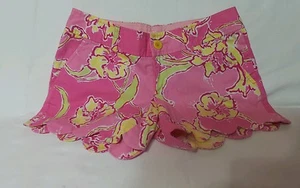 Lilly Pulitzer Buttercup Scalloped Shorts Size 00 EUC - Picture 1 of 5