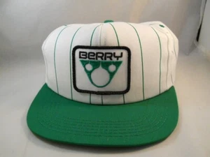 VINTAGE BERRY ADJUSTABLE SNAPBACK UNWORN TRUCKERS BALL CAP - Picture 1 of 6