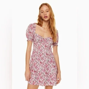 Aritzia Sunday Best Tinsley Kleid rosa Blumen Mini Größe 4 Cottagecore feminin - Bild 1 von 13