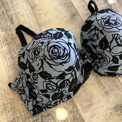 TORRID CURVE 42D Light Blue & Black Floral Underwire Lightly Padded Smooth Bra - Image 1 of 4