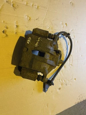 KIA SPORTAGE PINZA FRENO DELANTERO CONDUCTOR OFF SIDE 1.6 GASOLINA MK3 2010 - 2015 Foto 1 de 4