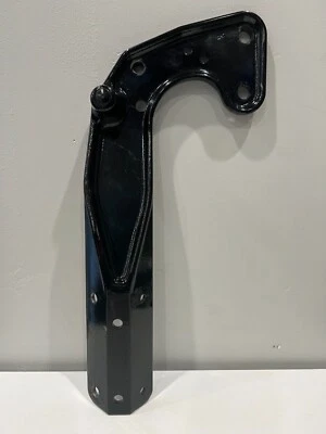 Soporte de montaje de escape delgado genuino Harley Davidson Fatboy Deluxe 2007-2017 Foto 1 de 4