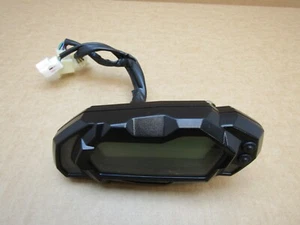 Benelli BN 125 2021 1.947 millas instrumentos relojes velocímetro (13881) - Imagen 1 de 8