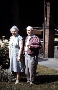 Original Red Border Slide, 1950's Shot of an Elderly Couple - Picture 1 of 1