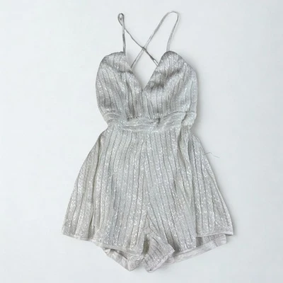 Mameluco Lulus Crema Lentejuelas Grande Fiesta Elegante Novia Despedida de Soltera Conjunto Elegante Foto 1 de 4