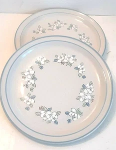 2 Chantilly Dinner Plates Fleur de Lune Hand Decorated Stoneware by Hearthside - Picture 1 of 5