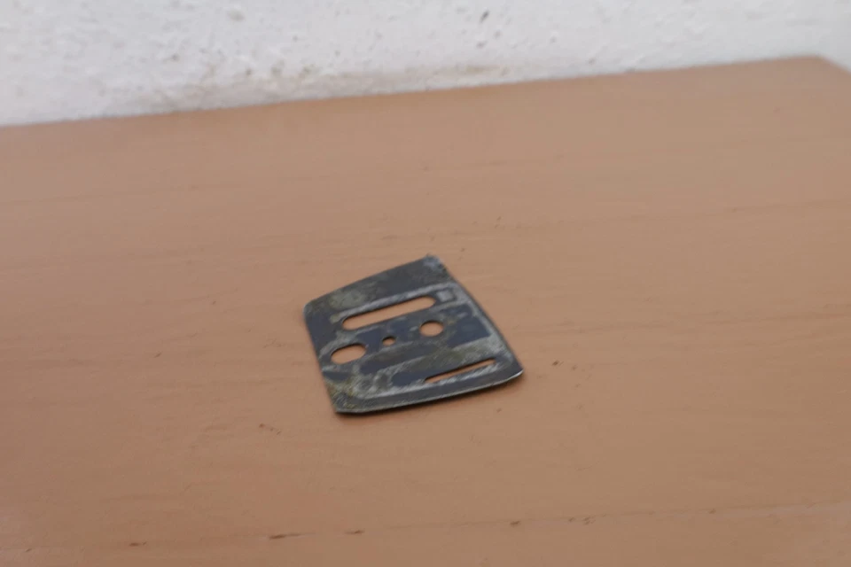 Оригинальная направляющая цепи для цепной пилы John Deere 55 В - Изображение 1 из 4