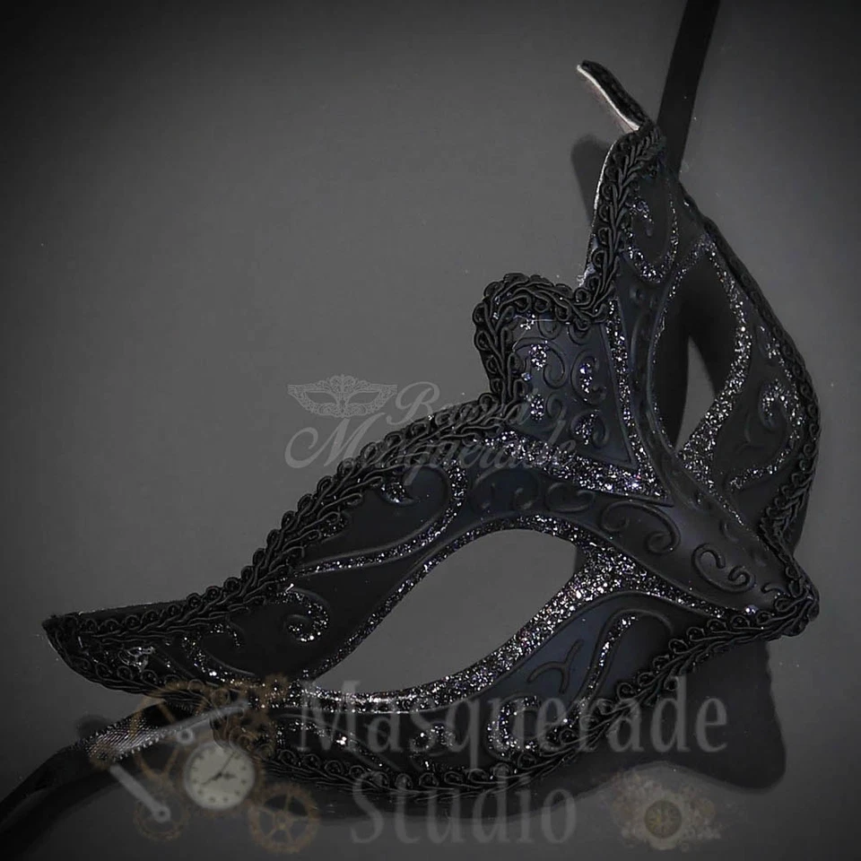 Pre-Loved Black Glitter Elegant Masquerade Party Mask
