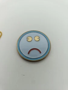 2005 DNF FROWN FACE STAR COMPASS GEOCOIN Blue and Gold Rim - Picture 1 of 2