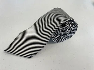 David Donahue Men's Gray Striped Silk Neck Tie $79 - Picture 1 of 10