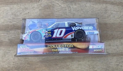 Scott Riggs #10 Valvoline 2004 Racing Champions Collector Series Diecast 1:24 - Image 1 of 4