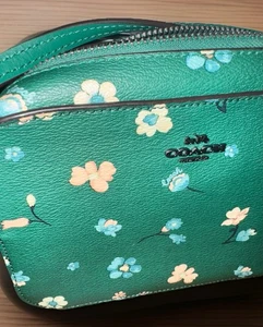 Coach kleine grüne Handtasche mit Blumenverzierungen - Bild 1 von 4
