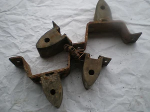 FIAT 1100 D H TV GUMMIS STABILISATORSTANGE POST REAR SUSPENSION ARMBRUST - Bild 1 von 1