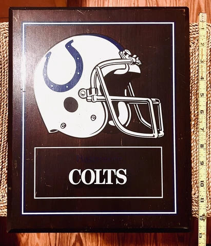 Baltimore Colts Vintage Wall Plaque Wood 13” x 10.5” Cover