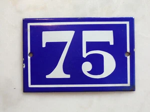 ALTES EMAILLIERTES BLECHSCHILD - "75" - STRAßENNUMMER - 10X15cm - BLAU - WEISS - Bild 1 von 3